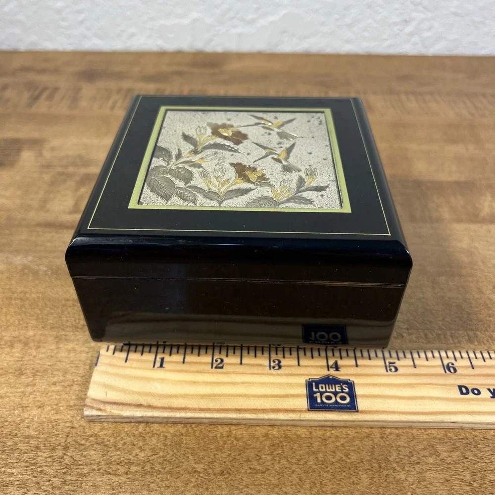 Vintage San Francisco Music Box Co Black Lacquer Jewelry Hummingbird Box